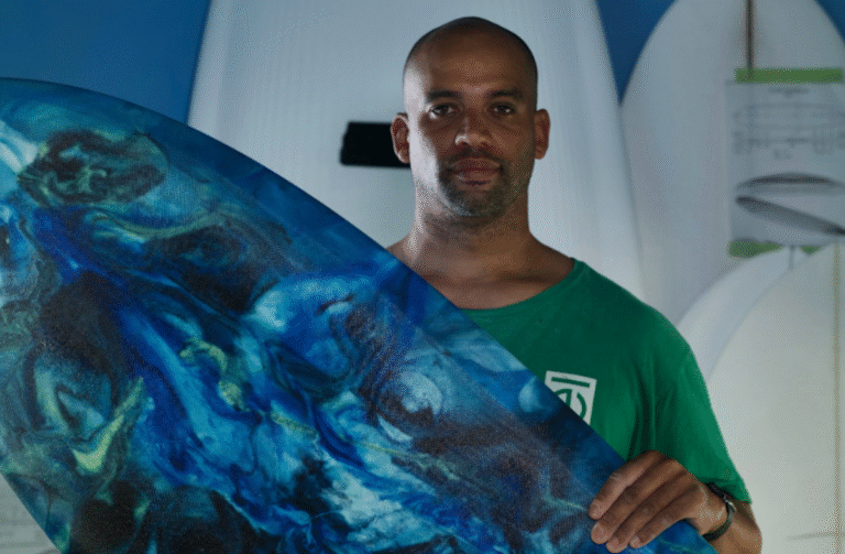 Plastic-to-gear fins: turning beach trash into surf hardware