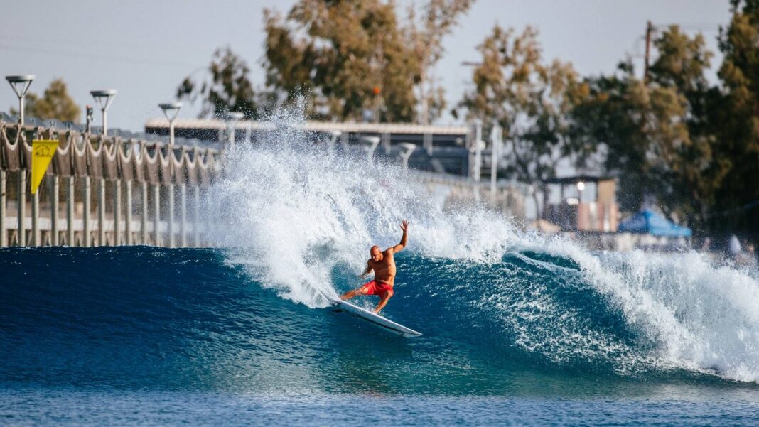 Wavepool Surf Tour Launches in Switzerland Without Elite Surfers
